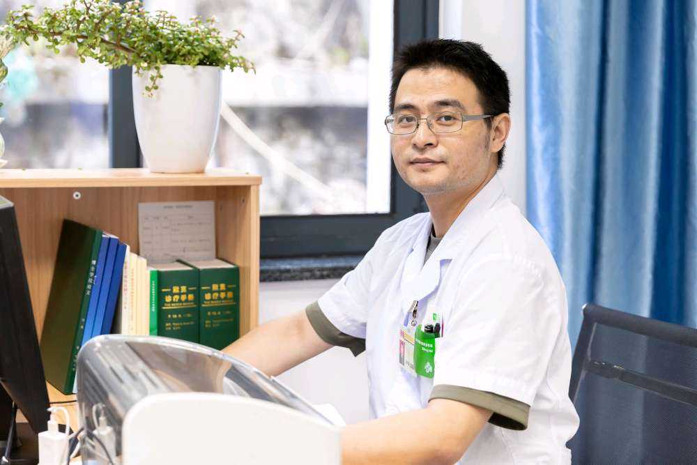 张勇