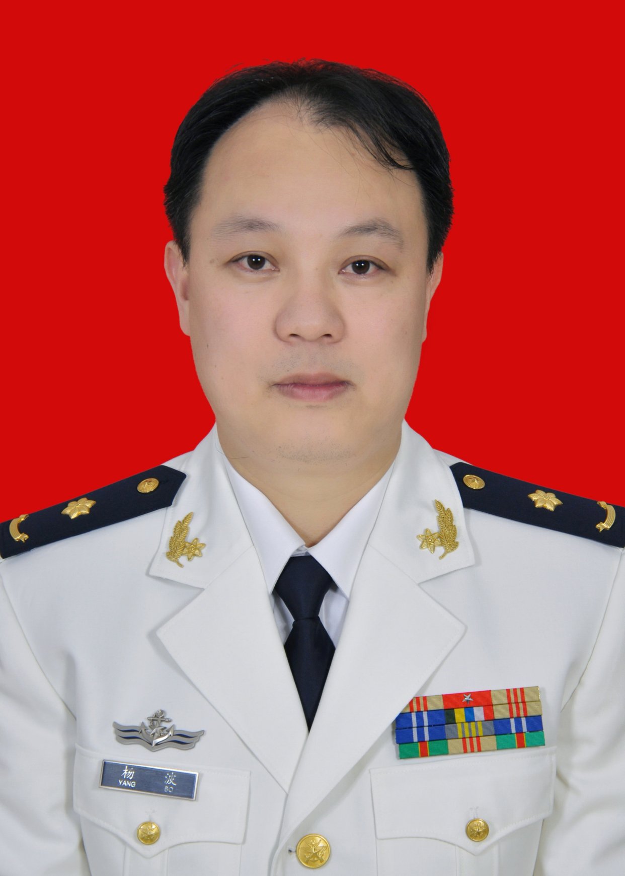 杨波