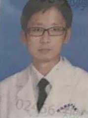 邱中笑