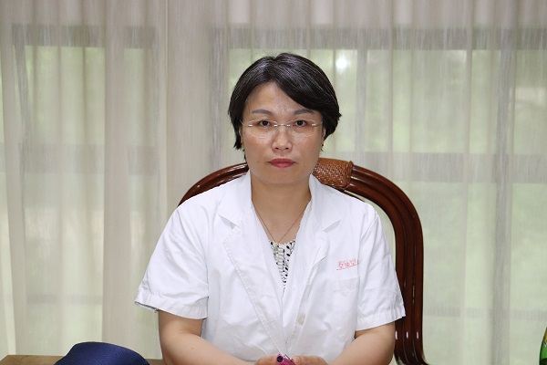 章谙鸣