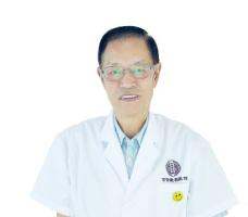 李明富