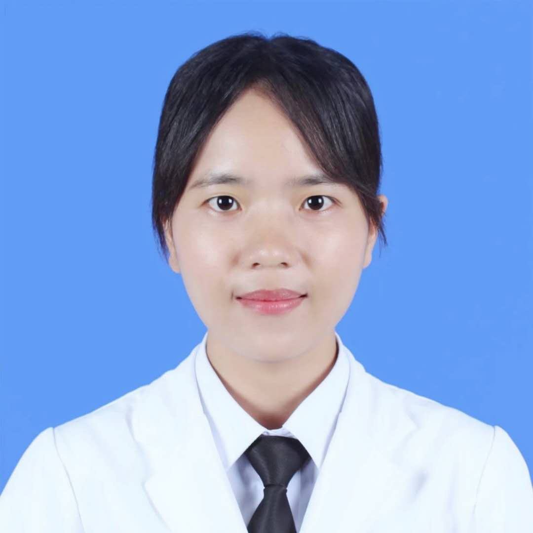 黄小薇