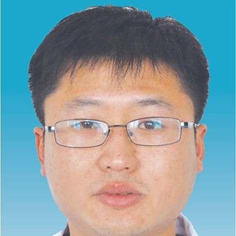 李琰