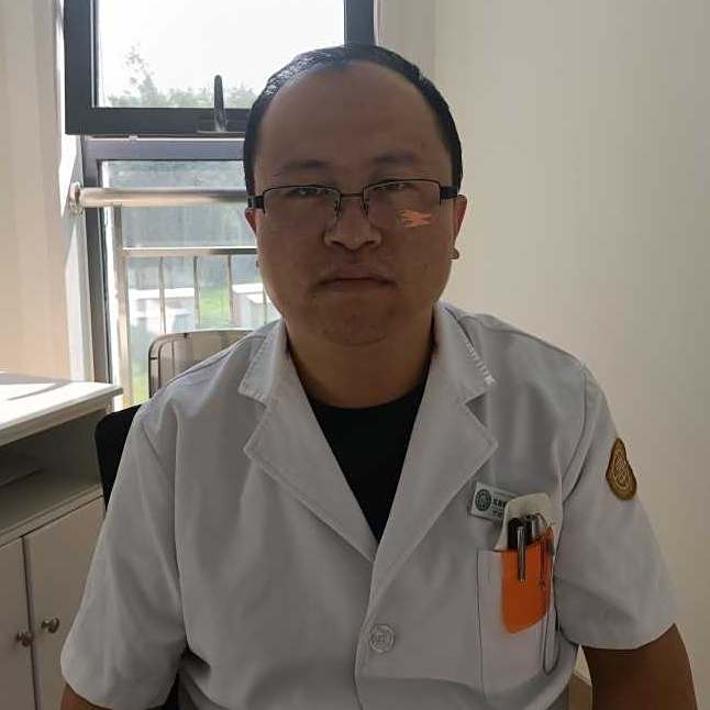 丁世伟