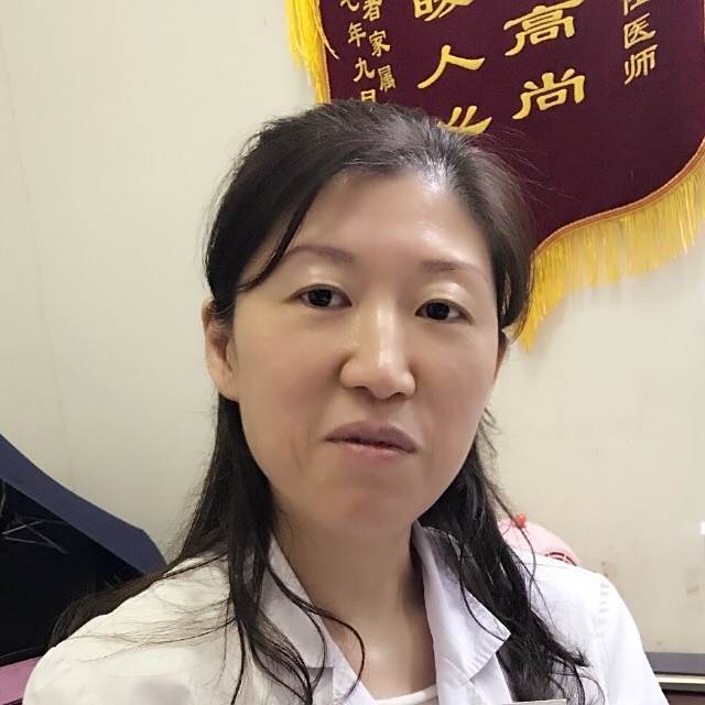 潘静