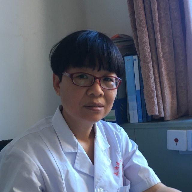 周英