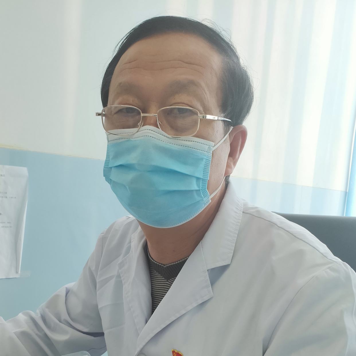 哈斯巴根