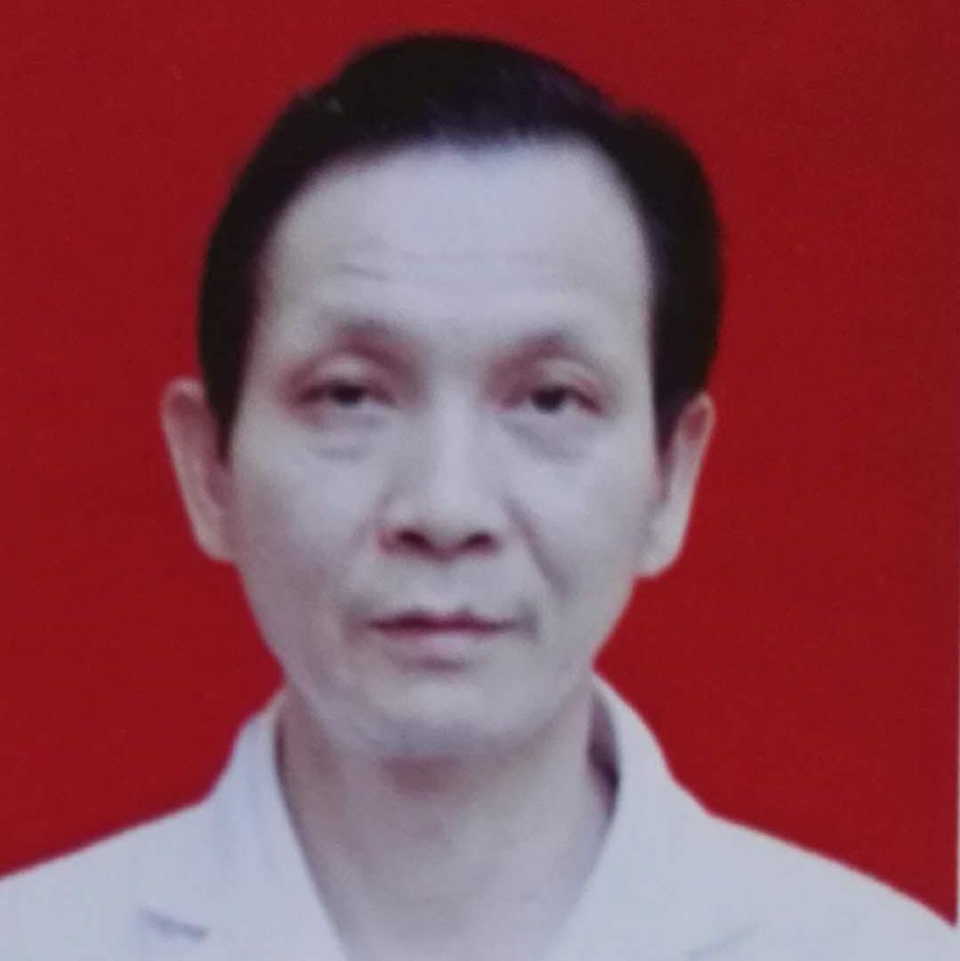 李伟