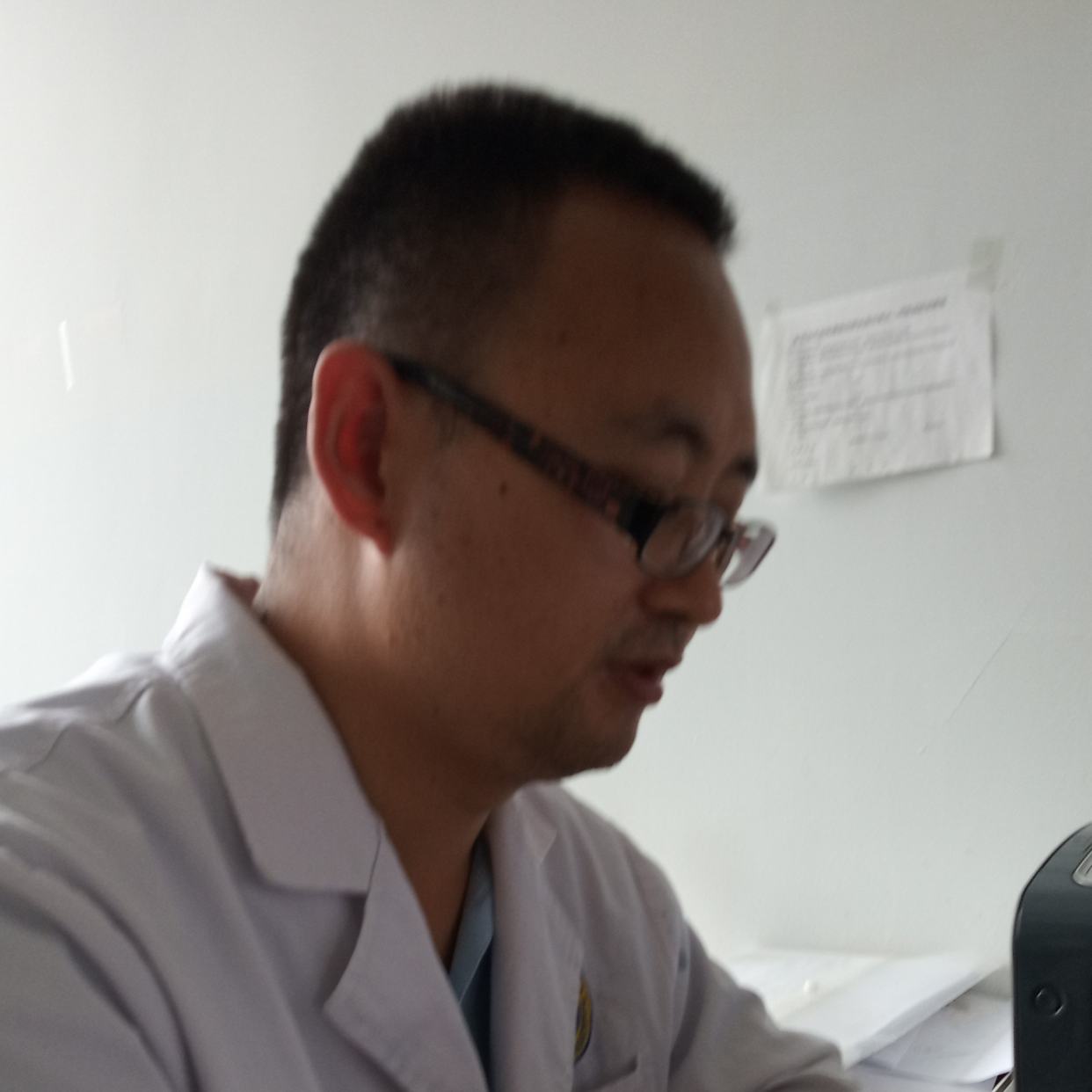 唐军伟