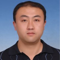 梁卓文