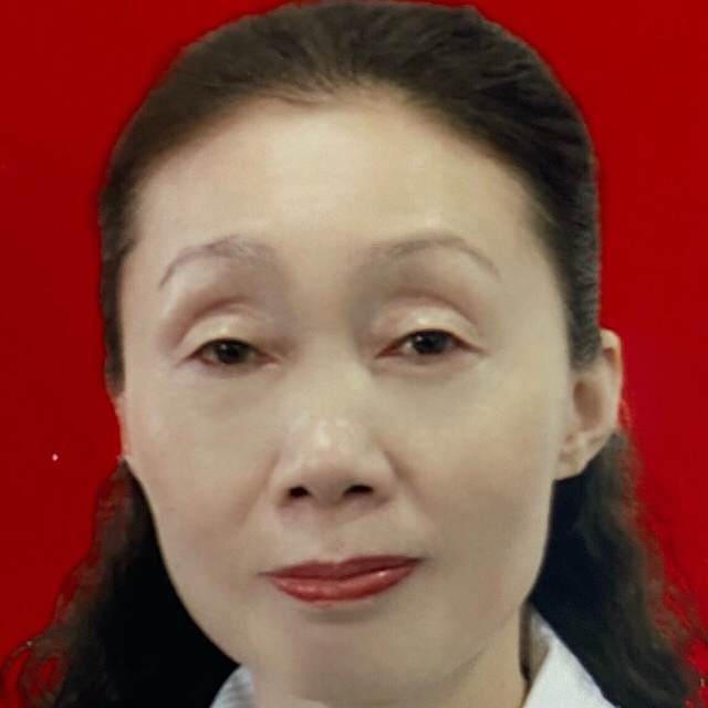 牛雪彩