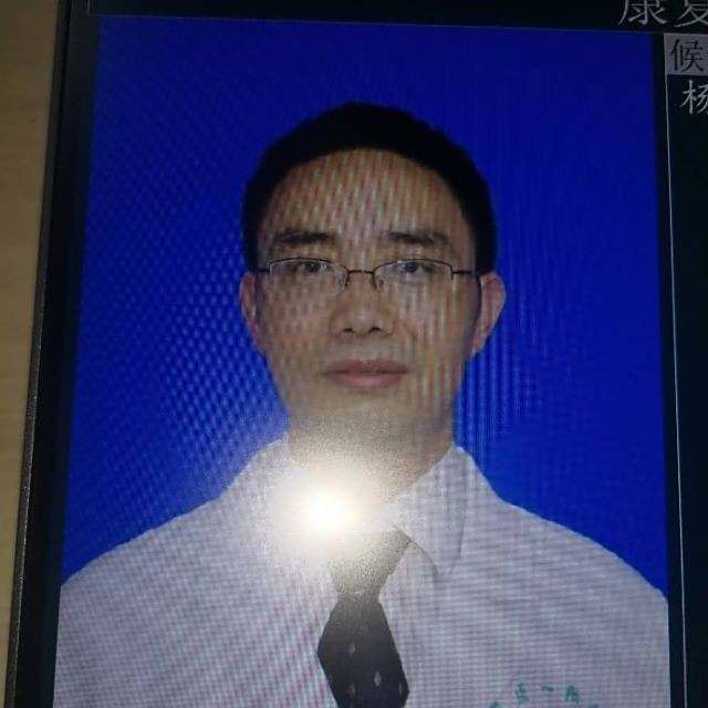 董均成