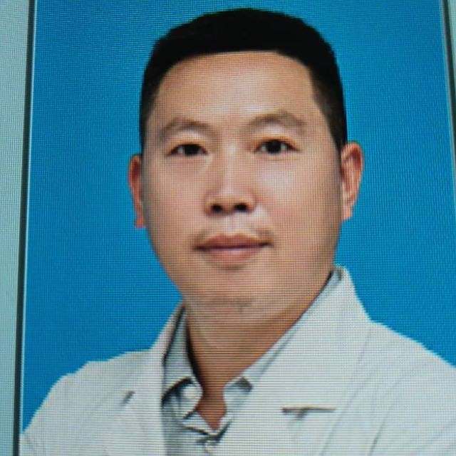 岑毅
