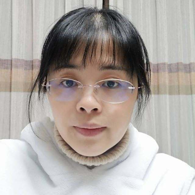 周霞