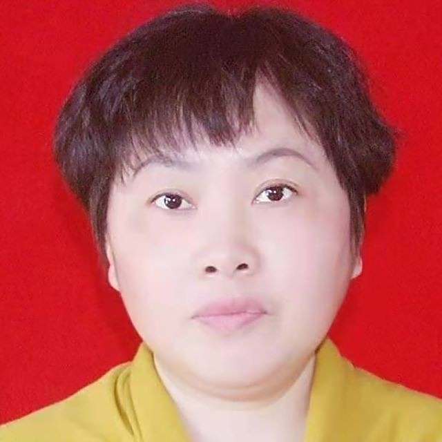 荀晶
