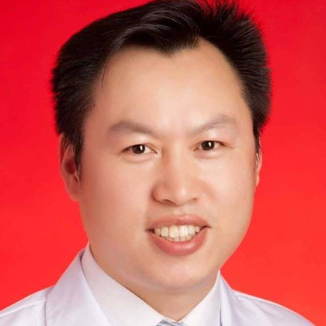 庞启雄