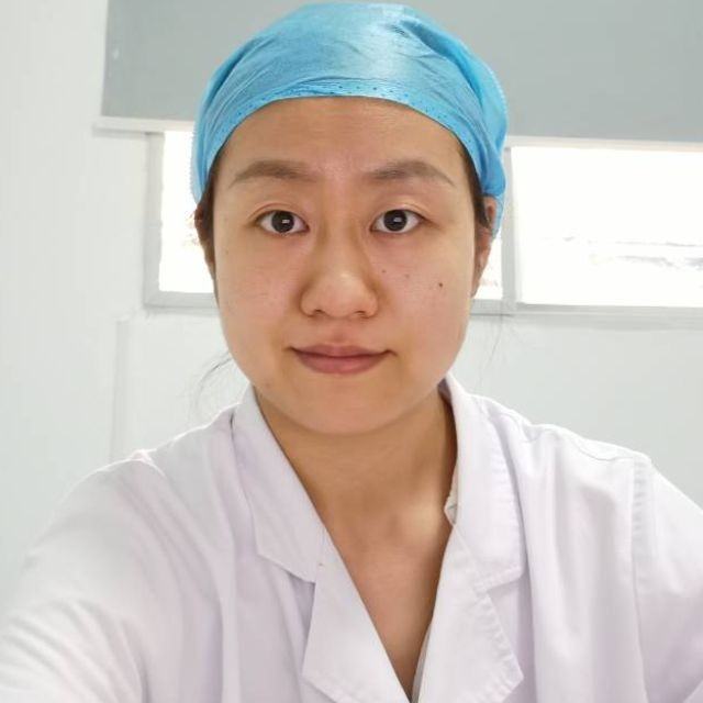 邓巧莉