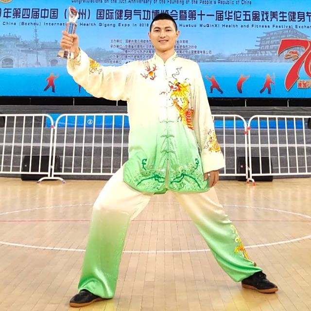 余小江