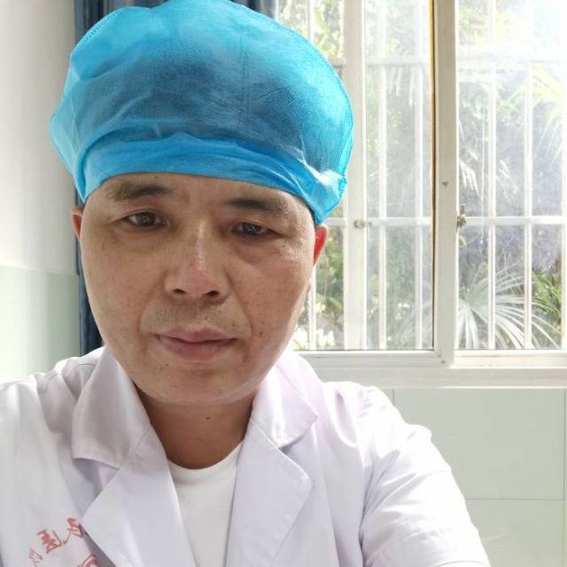 陈佐云
