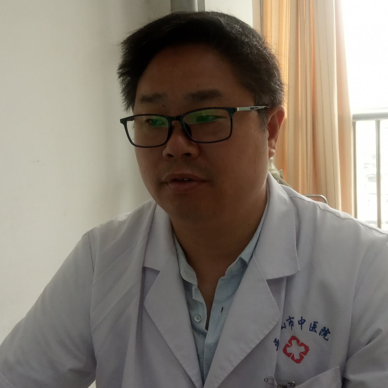 郑文郁医生