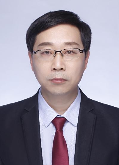 李运伟
