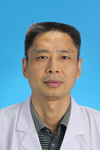 张焱