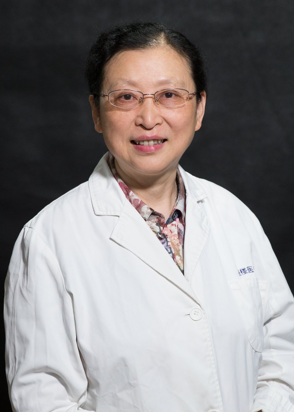 杨曼里