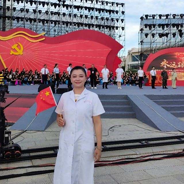 罗巧