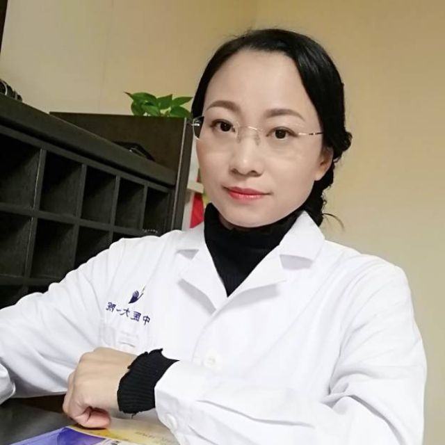 王萌影