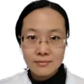 逯丽丽