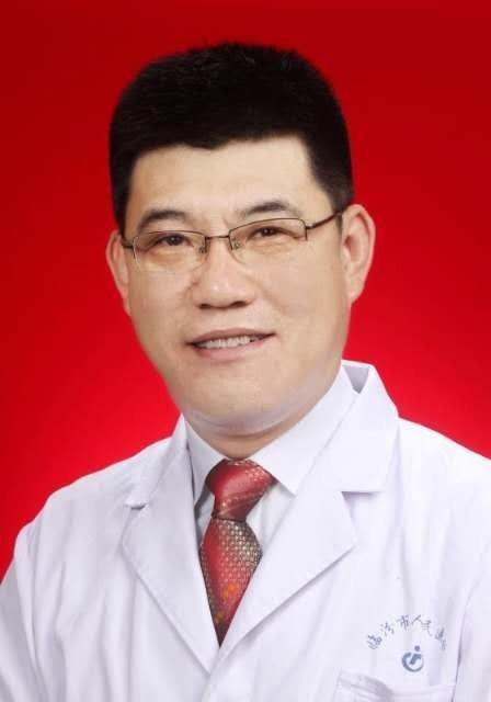 许其威