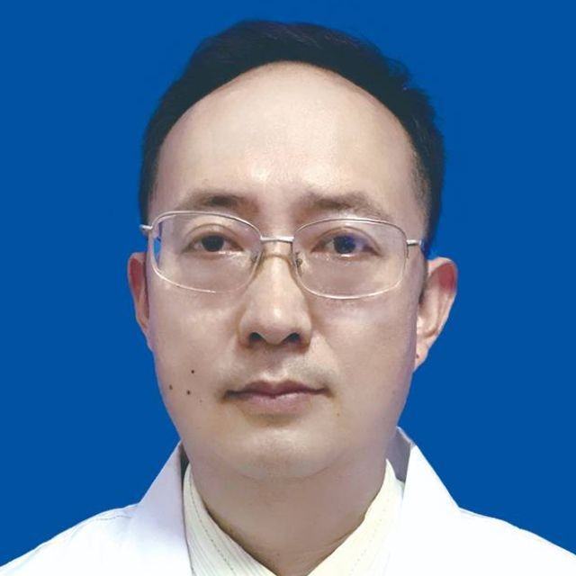 黄成志医生