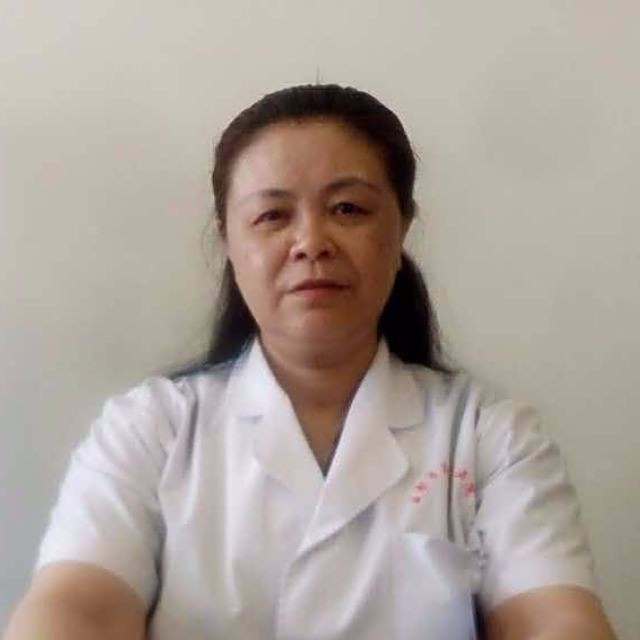 黄映君