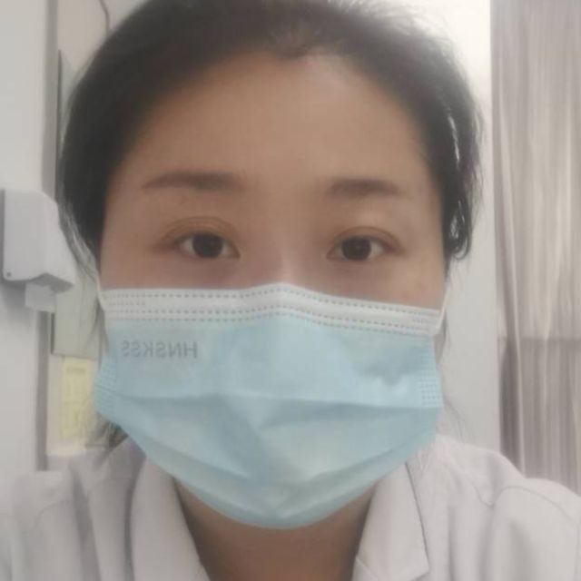 董文文