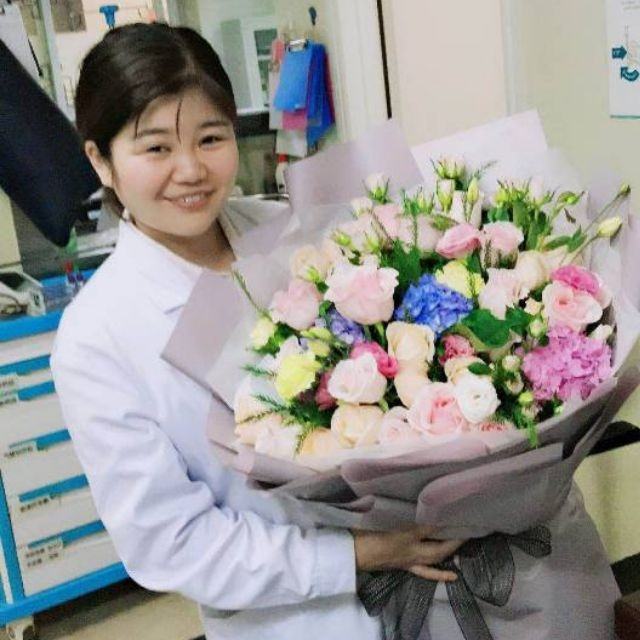 李玲