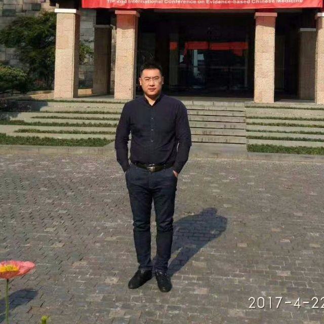 庞立健