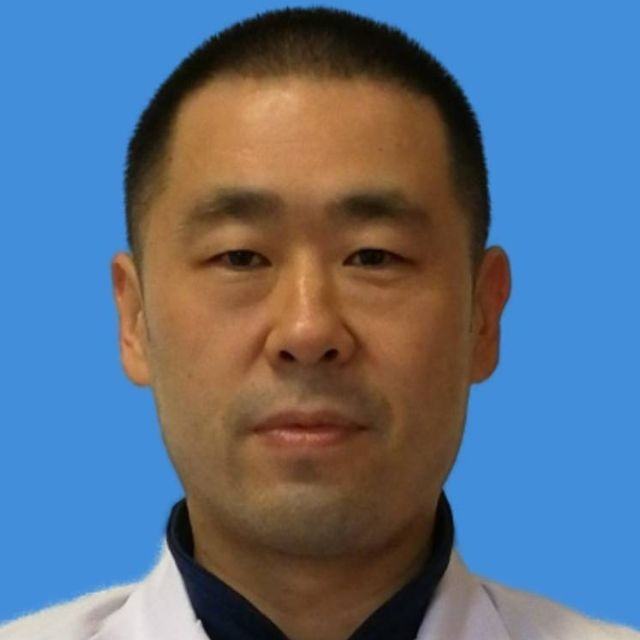 梁炜