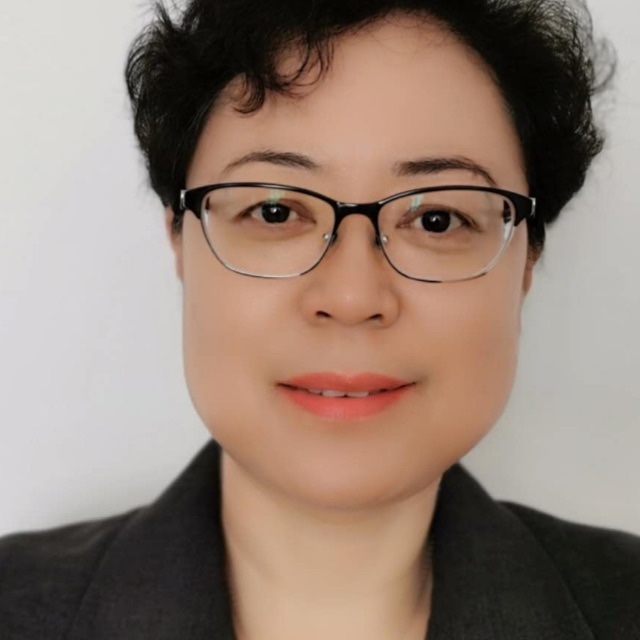 李国霞
