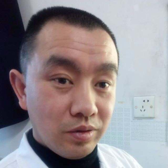 黄美州